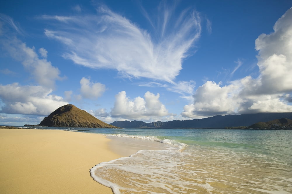 Posterazzi Hawaii Oahu View From Beach On Mokulua Islands Towards Waimanalo Canvas Art - Dana Edmunds Design Pics (34 x 22)