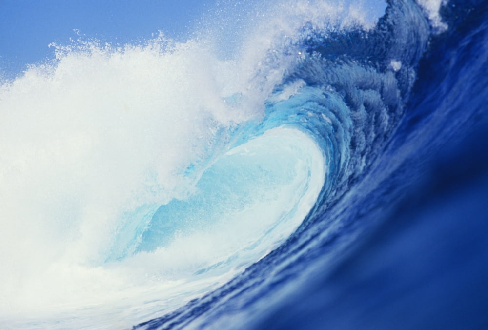 Posterazzi Hawaii Side View Of Blue Curling Wave Canvas Art - Liysa Swart Design Pics (38 x 24)