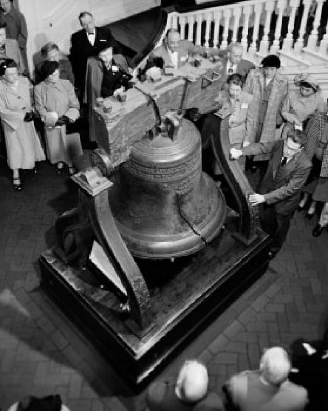 Posterazzi High angle view of a group of men and women standing near a bell Liberty Bell Philadelphia Pennsylvania USA Canvas Art - (24 x 36)