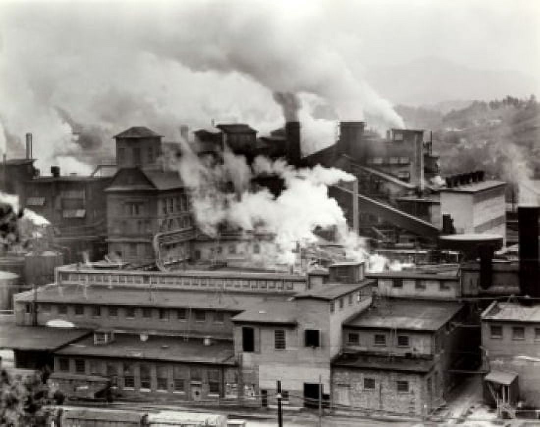 Posterazzi High angle view of a paper mill Champion Paper and Fibre Company Canton North Carolina USA Canvas Art - (24 x 36)