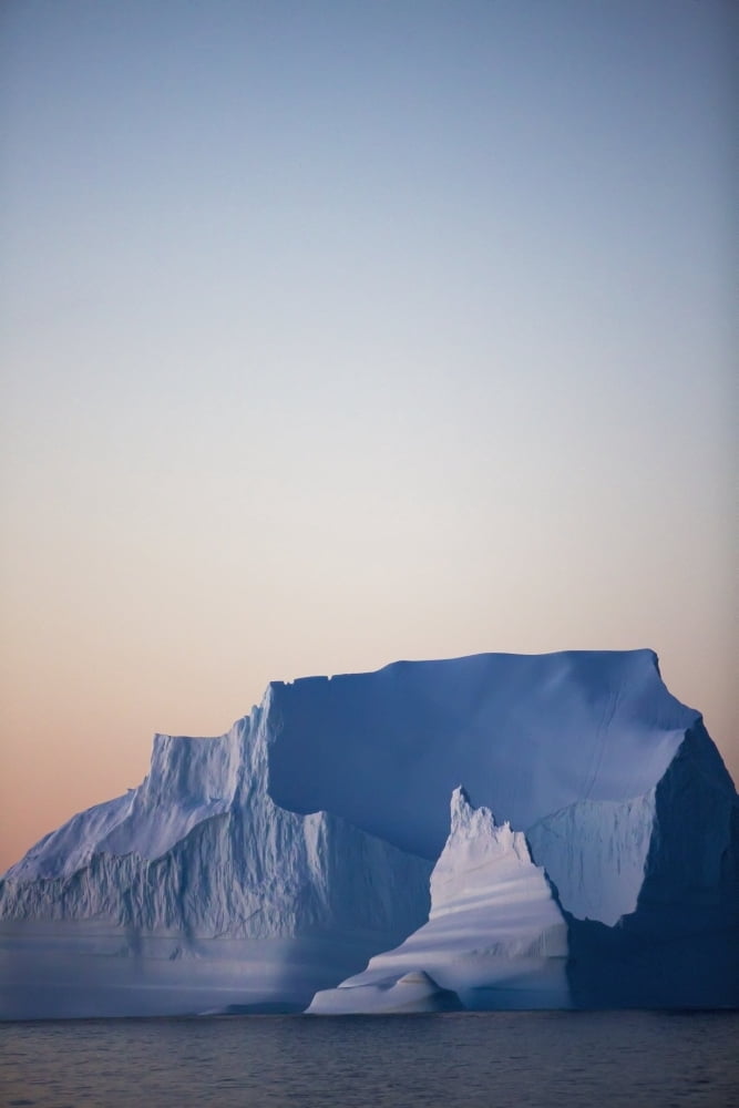Posterazzi Iceberg of west coast Greenland Canvas Art - Toby Adamson  Design Pics (24 x 38)