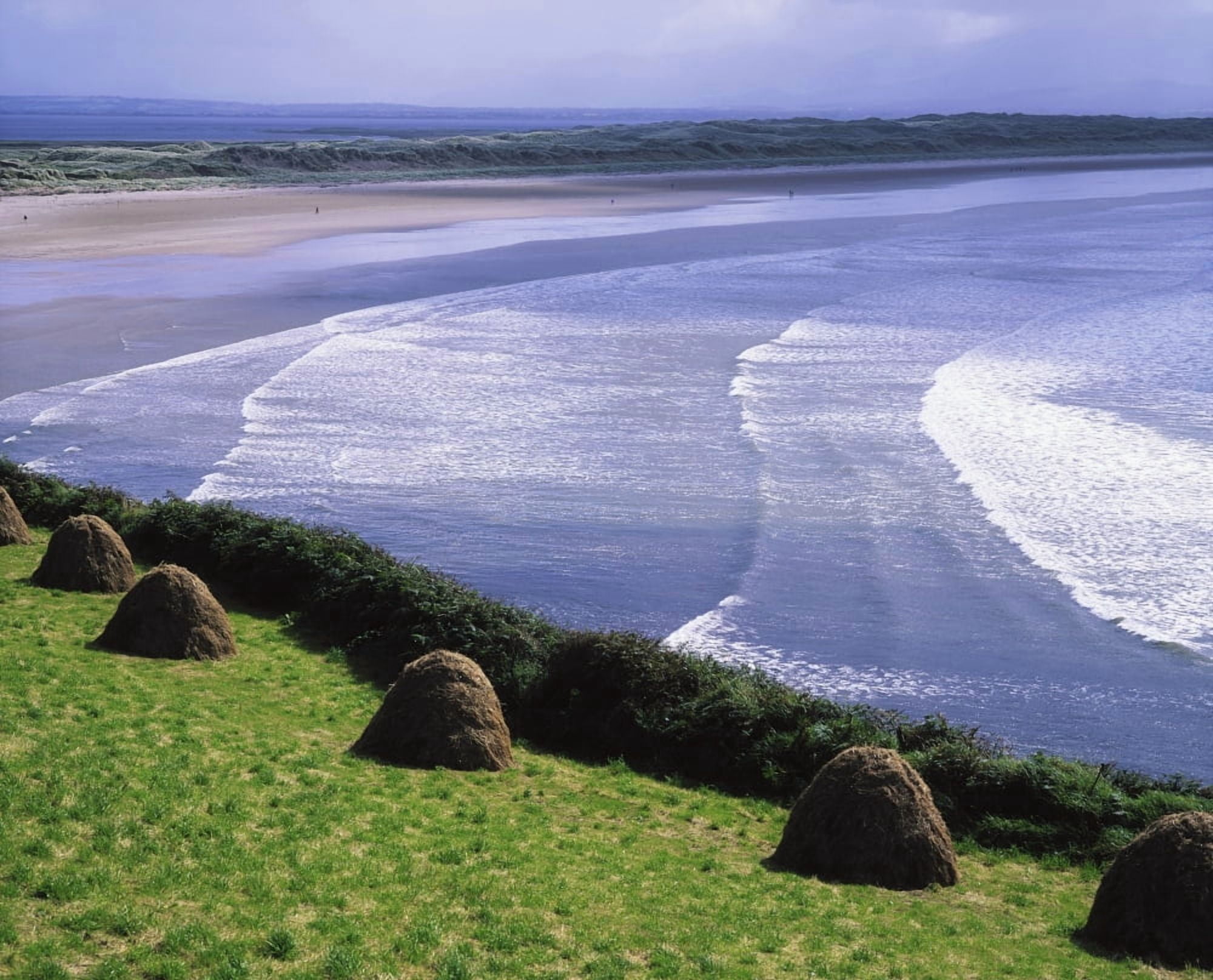 Posterazzi Inch Beach Co Kerry Ireland Canvas Art - The Irish Image Collection Design Pics (34 x 26)