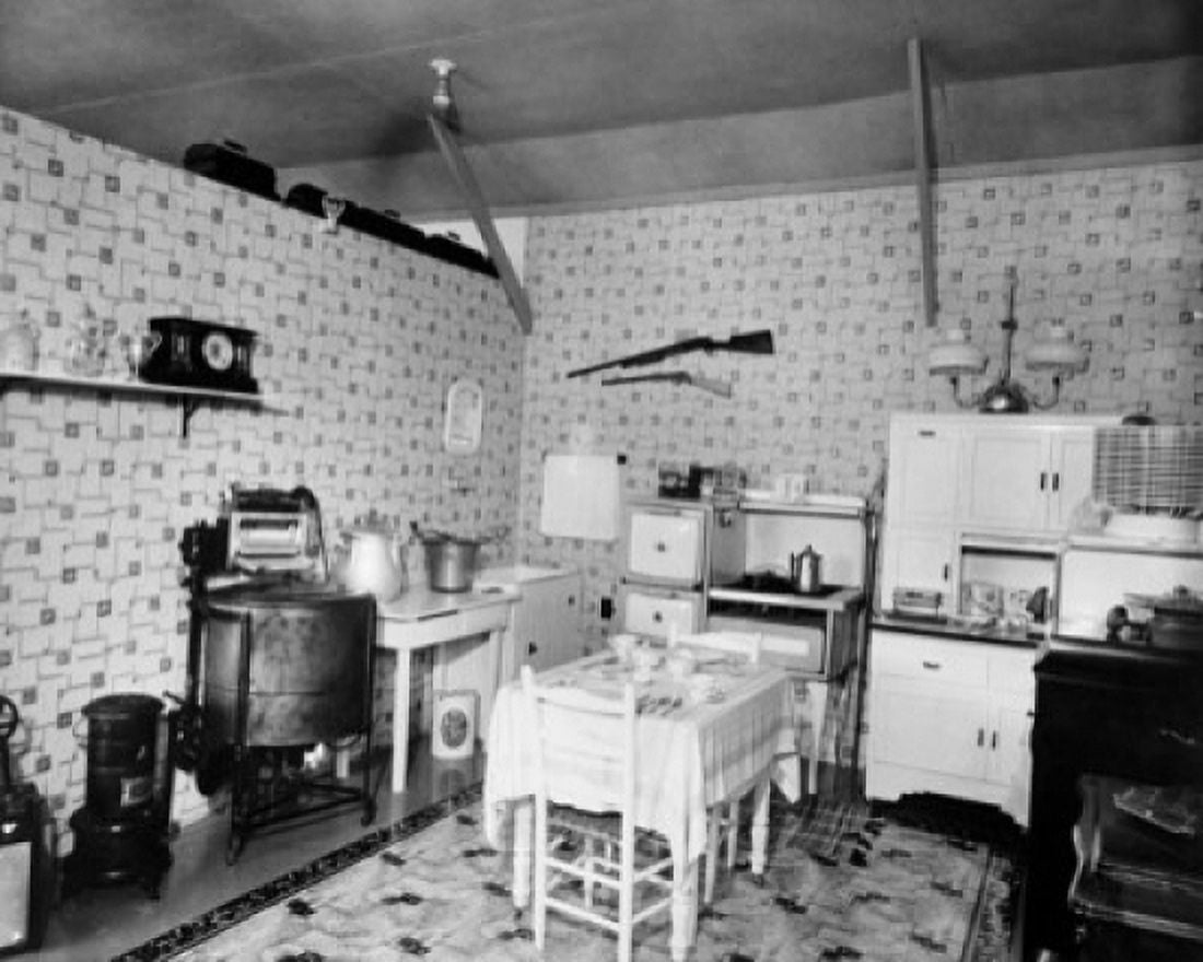 Posterazzi Interior of a kitchen Canvas Art - (24 x 36)