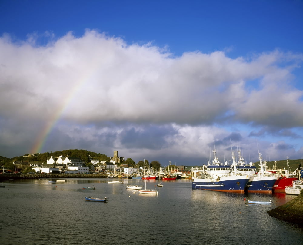Posterazzi Killybegs Harbour Co Donegal Ireland Canvas Art - The Irish Image Collection  Design Pics (34 x 26)