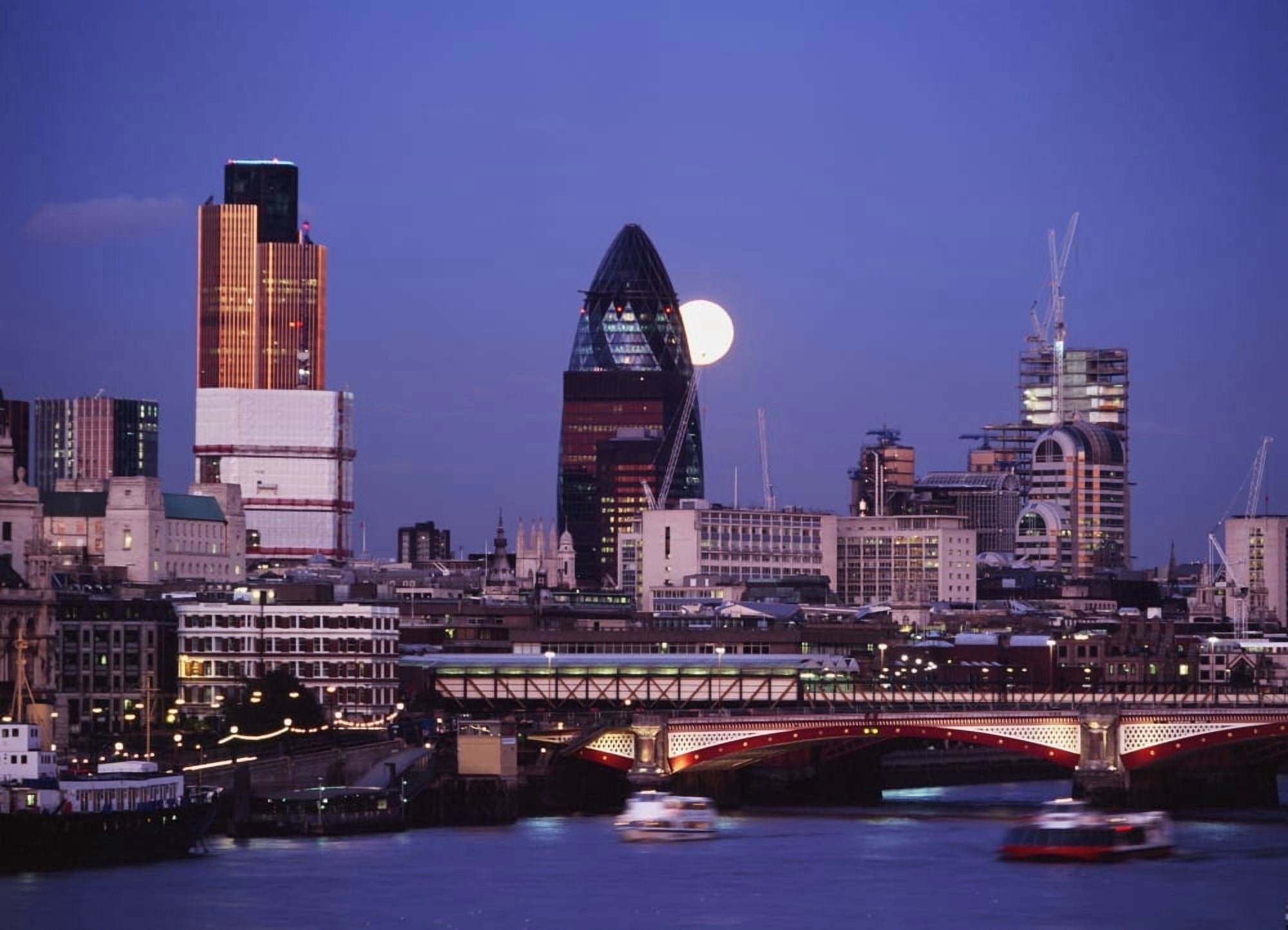 Posterazzi Looking Down The Thames At Dusk To Full Moon Rising Behind The Swiss Re Building Canvas Art - Ian Cumming  Design Pics (36 x 26)