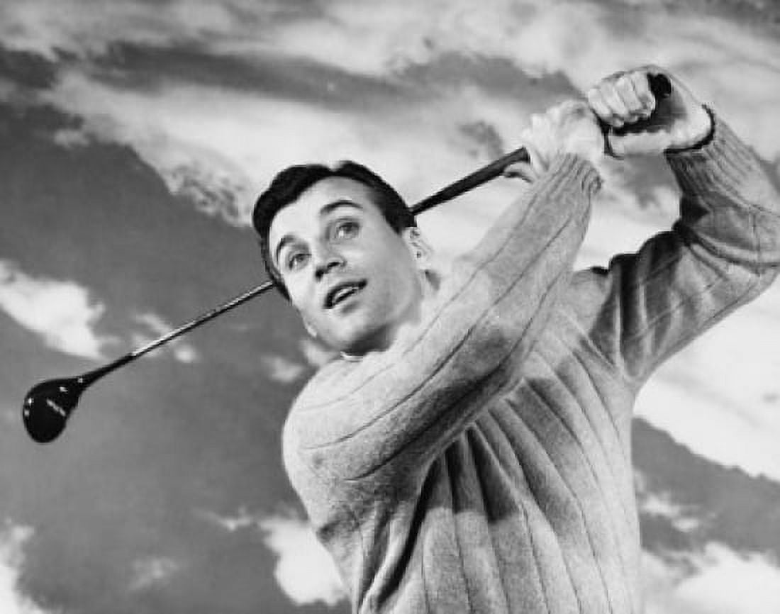 Posterazzi Mid adult man playing golf Canvas Art - (24 x 36)