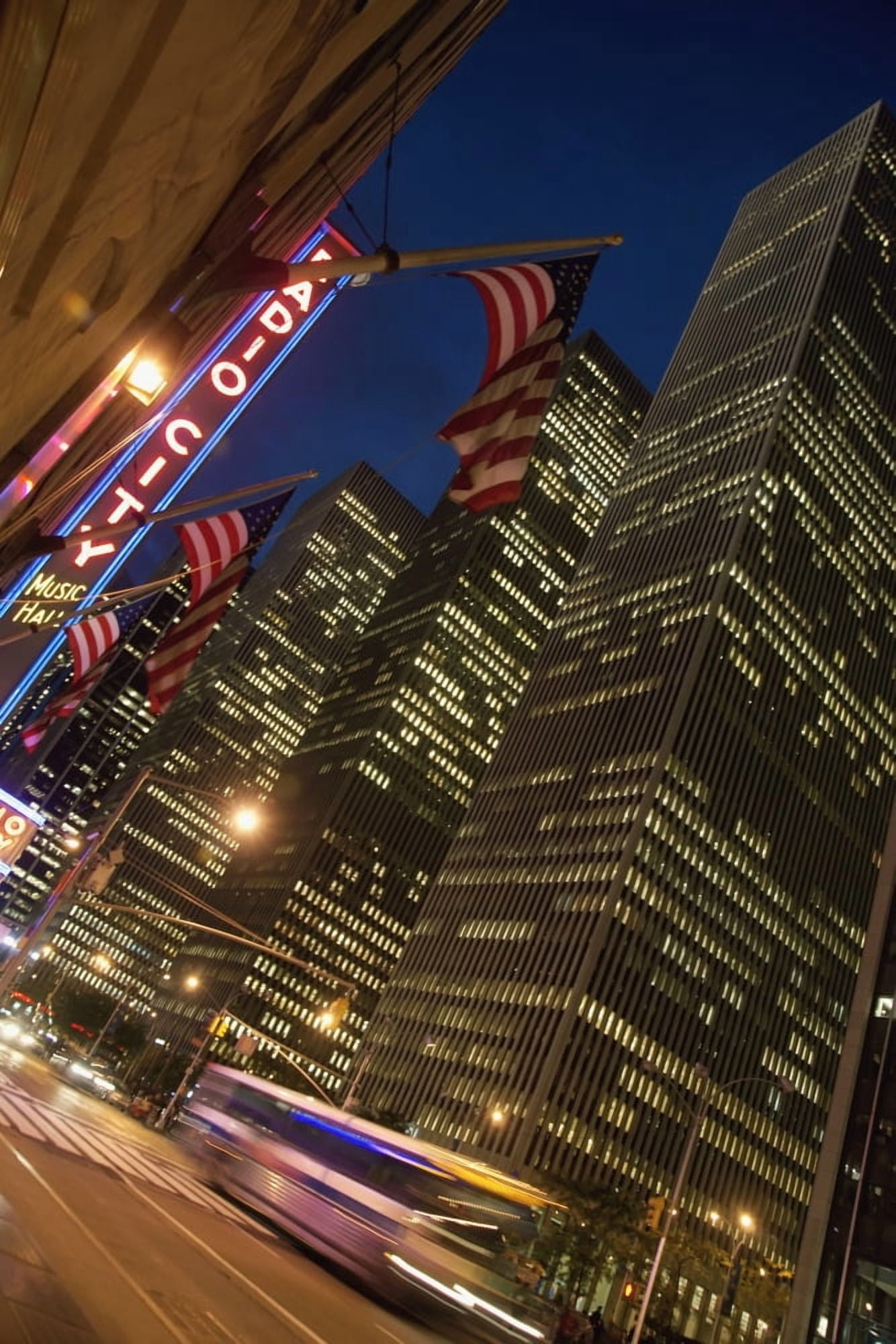 Posterazzi New York City New York United States Canvas Art - Marc Jackson  Design Pics (24 x 38)