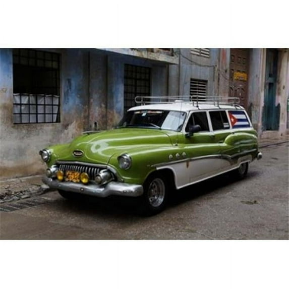 Posterazzi PDDCA11AJE0068 1950s Era Antique Car & Street Scene From Old Havana Havana Cuba Print by Adam Jones