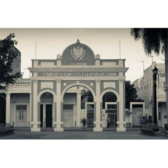 Posterazzi PDDCA11WBI0647 Cuba Parque Jose Marti Arco de Triunfo Poster Print by Walter Bibikow - 28 x 19 in.