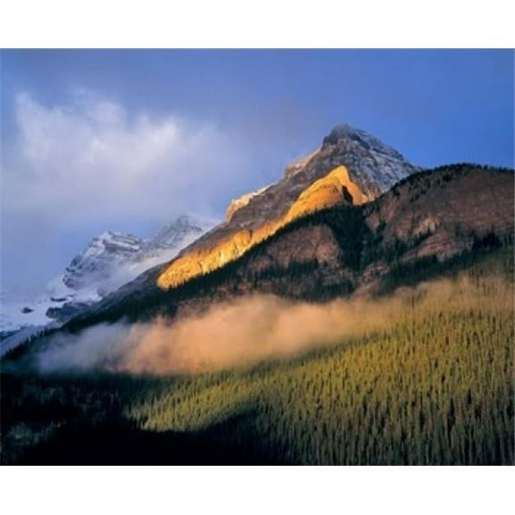 Posterazzi PDDCN01RER0017 Alberta Banff Np Sunrise of the Canadian Rockies Poster Print by Ric Ergenbright - 26 x 21 in.