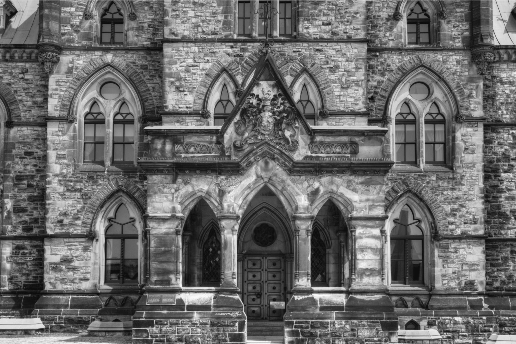 Posterazzi Parliament buildings Ottawa Ontario Canada Canvas Art - David Chapman Design Pics (36 x 24)