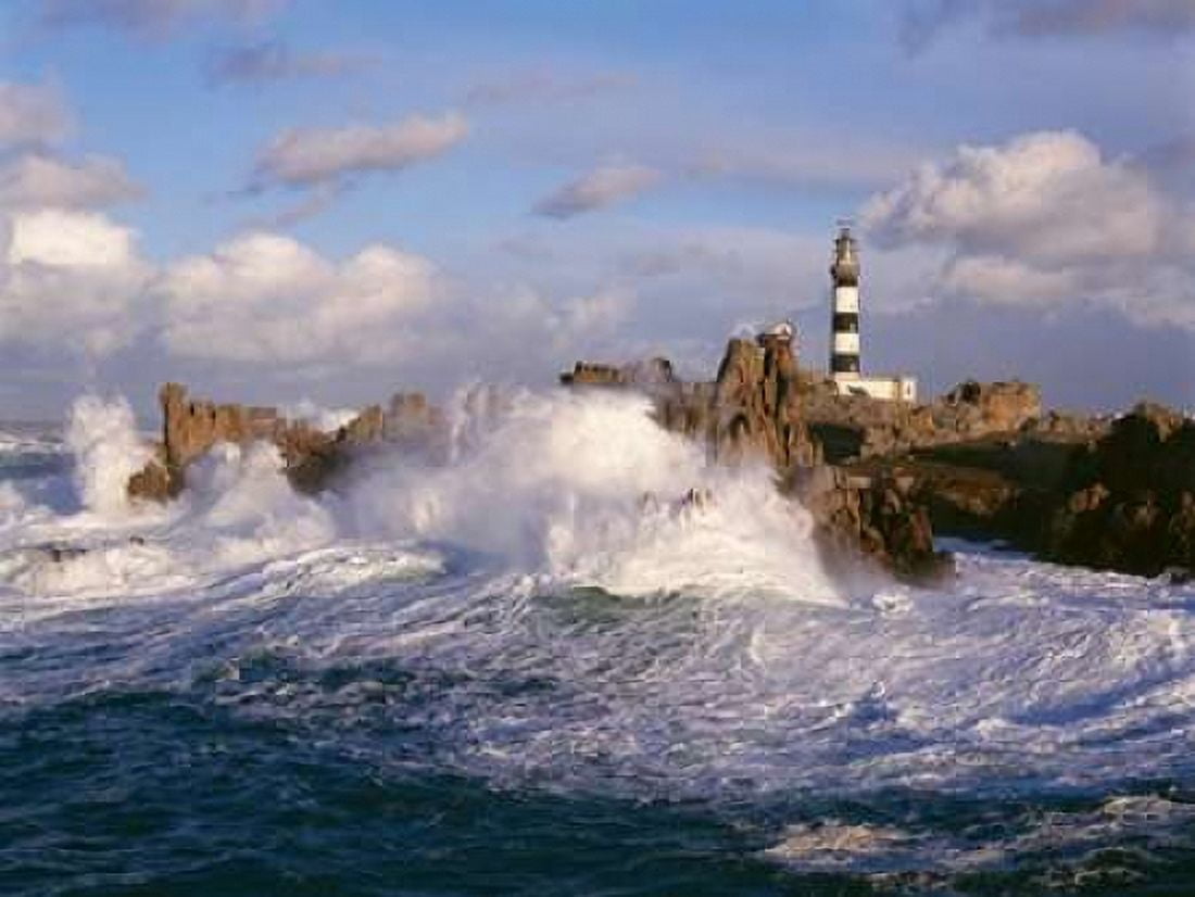Posterazzi Phare du Creac h Canvas Art - Jean Guichard (22 x 28)