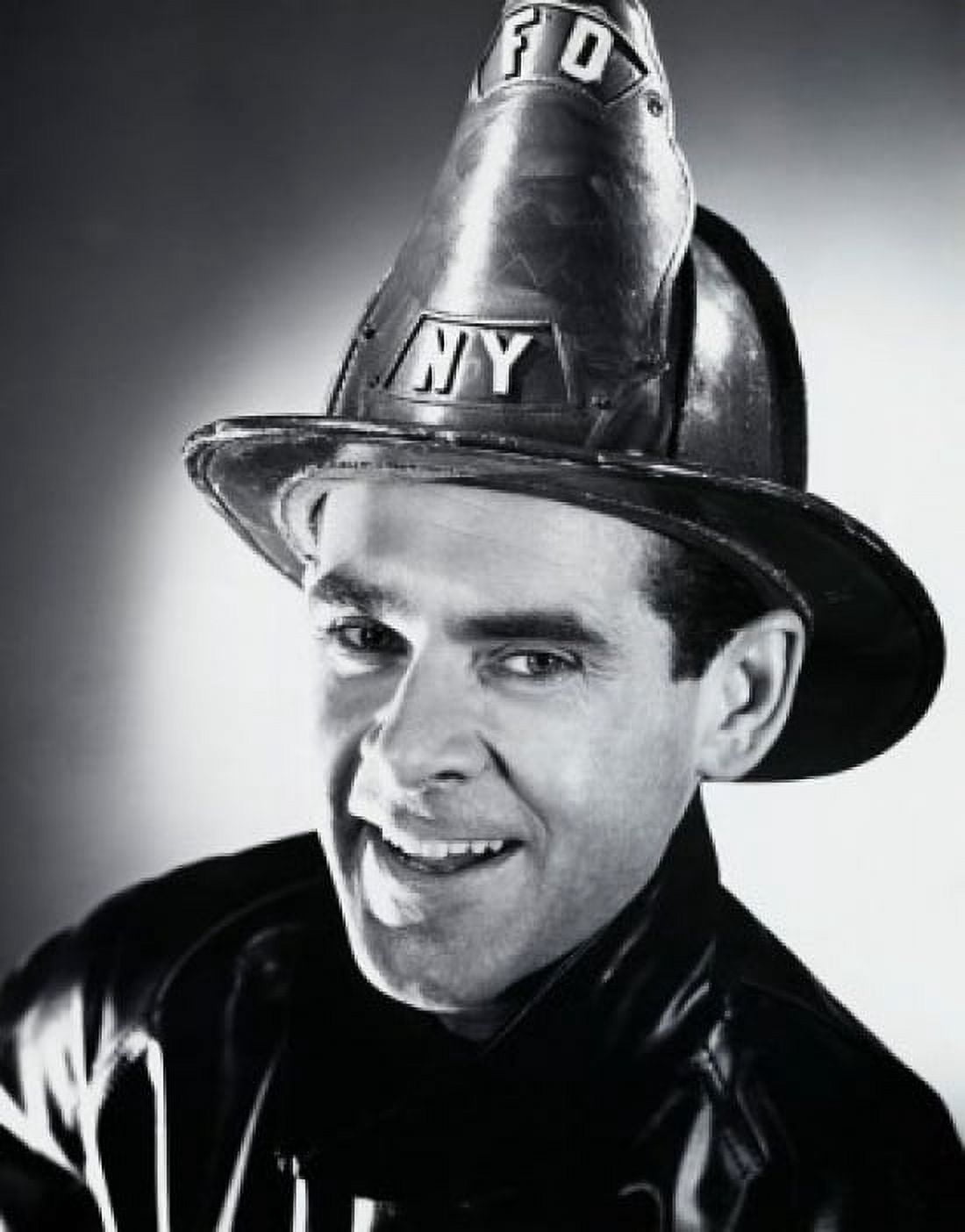 Posterazzi Portrait of a firefighter smiling Canvas Art - (24 x 36)