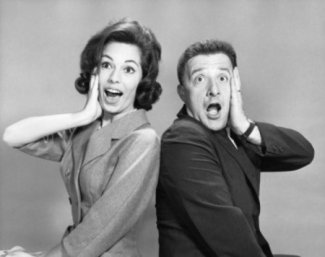 Posterazzi Portrait of a surprised couple Canvas Art -  (24 x 36)