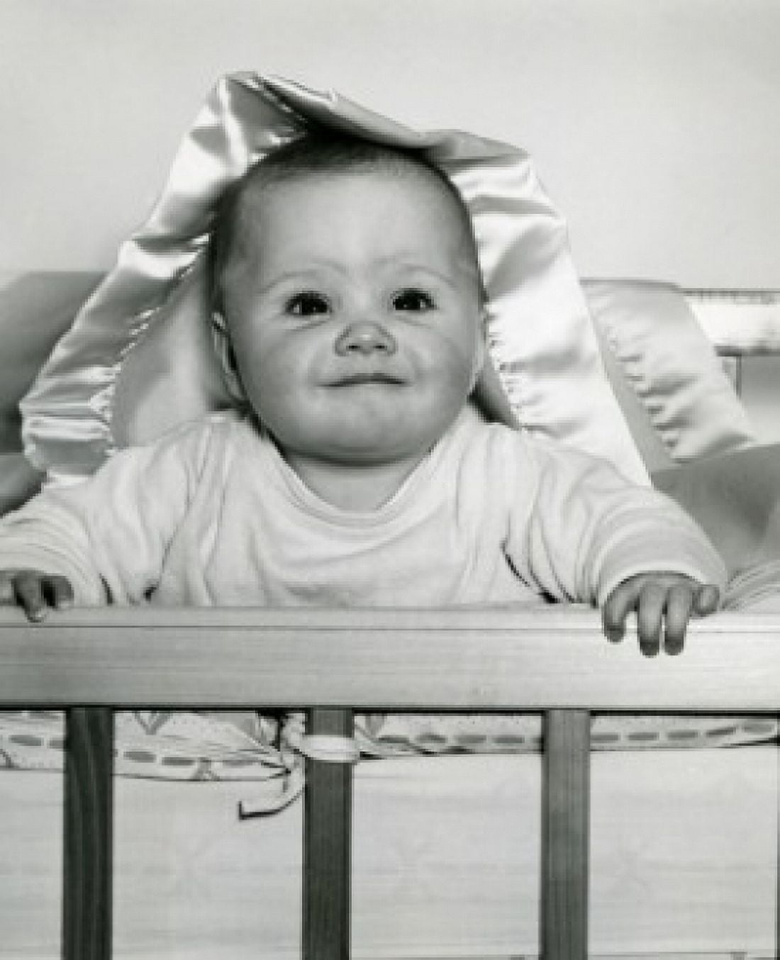 Posterazzi Portrait of baby in cot Canvas Art - (24 x 36)