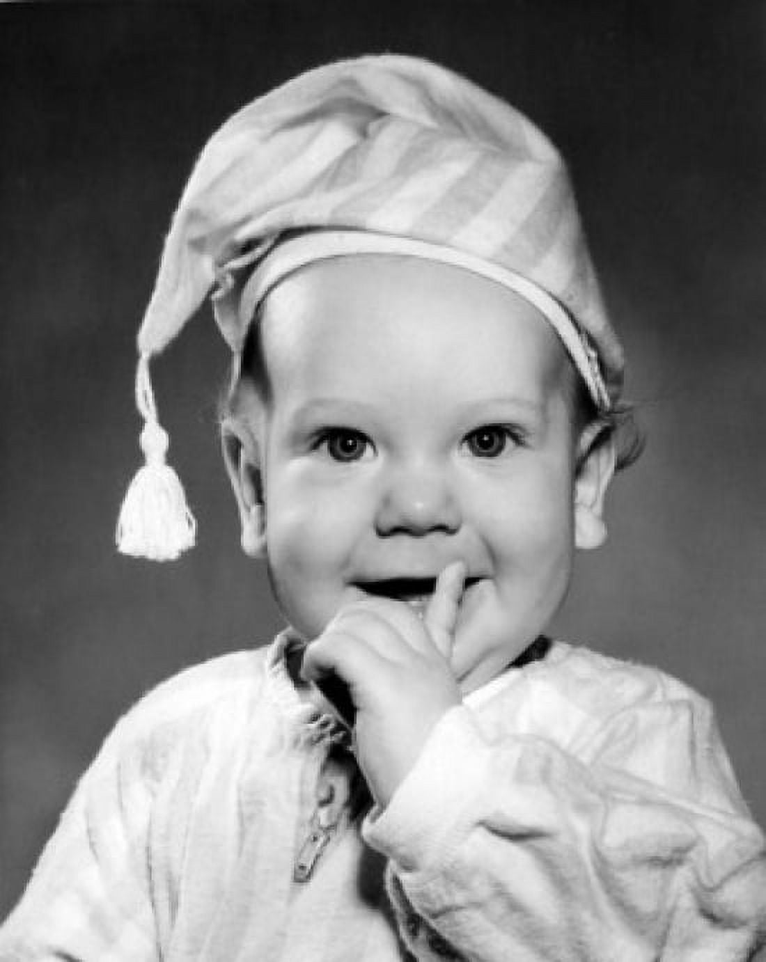 Posterazzi Portrait of smiling baby in nightcap Canvas Art - (24 x 36)