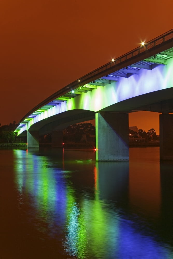 Posterazzi Queensway Bridge California Usa Canvas Art - Richard Cummins Design Pics (24 x 38)