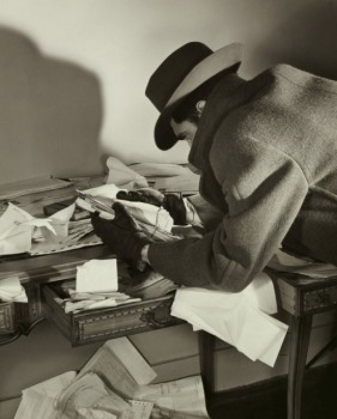 Posterazzi Rear view of a thief stealing documents Canvas Art - (24 x 36)