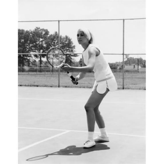 Posterazzi SAL25524211 Young Woman Playing Tennis on a Tennis Court Poster Print - 18 x 24 in.