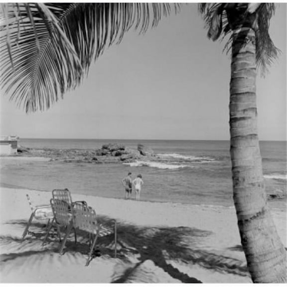 Posterazzi SAL255424198 Puerto Rico San Juan Couple on Candado Beach Poster Print - 18 x 24 in.