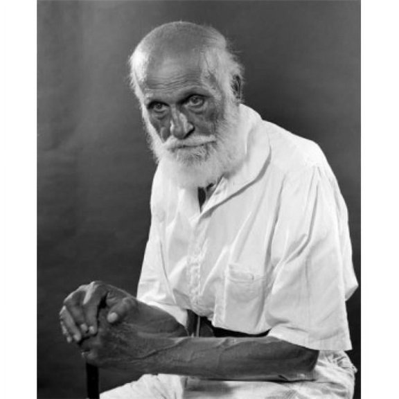 Posterazzi SAL25548984 Portrait of Senior Man Studio Shot Poster Print - 18 x 24 in.