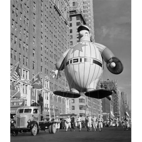 Posterazzi SAL2555550 USA New York State New York City Macys Thanksgiving Day Parade Holding Baseball Player Balloon 1946 Print - 18 x 24 in.