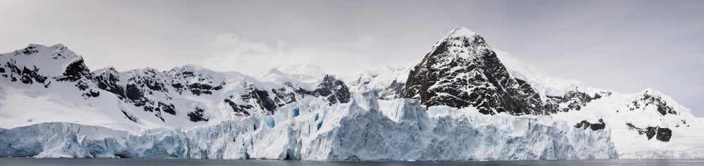 Posterazzi Scenic view of the glacier front in Paradise Harbour Antarctic Peninsula Canvas Art - Daisy Gilardini Design Pics (44 x 10)