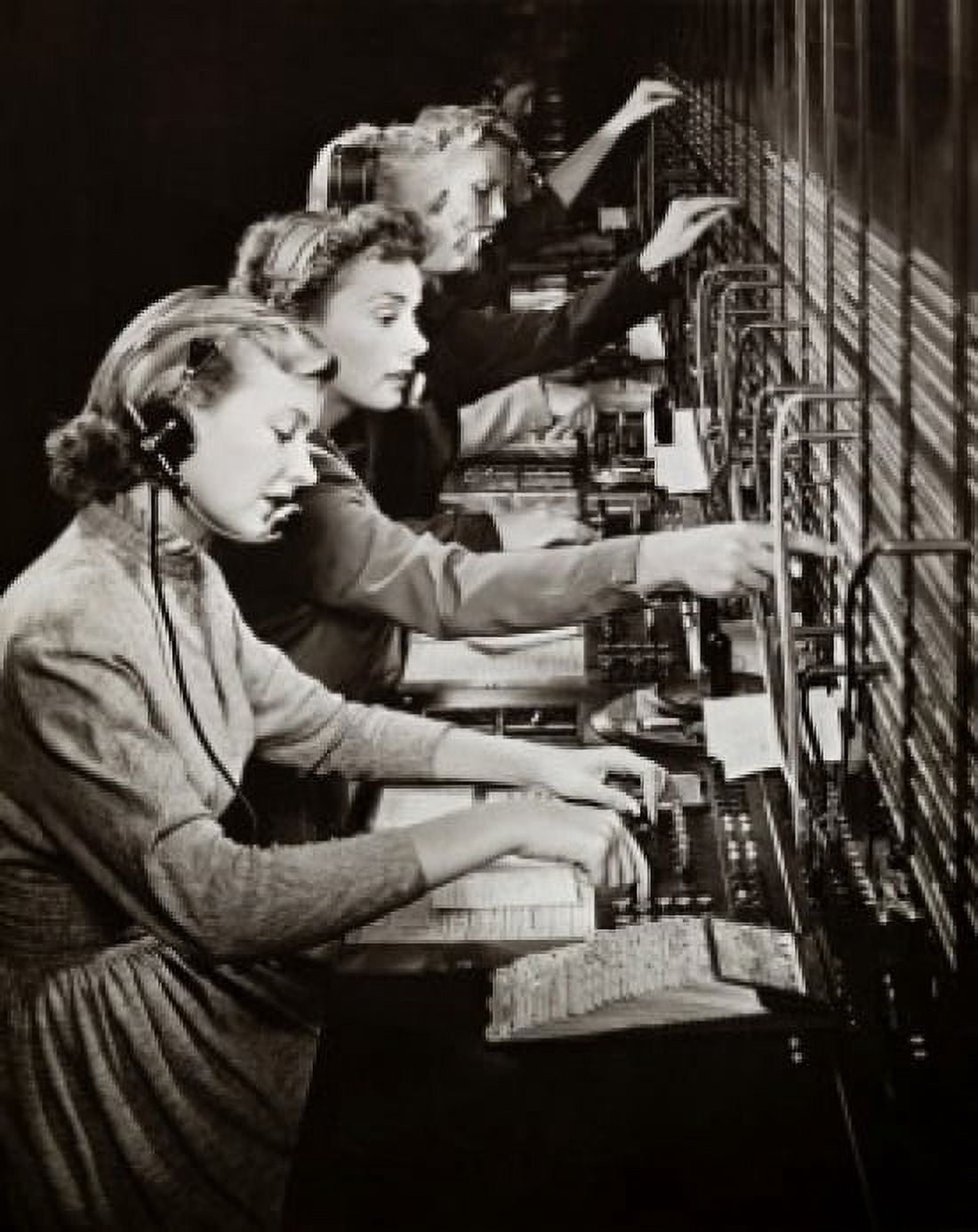 Posterazzi Side profile of a group of telephone operators operating switchboards Canvas Art - (24 x 36)