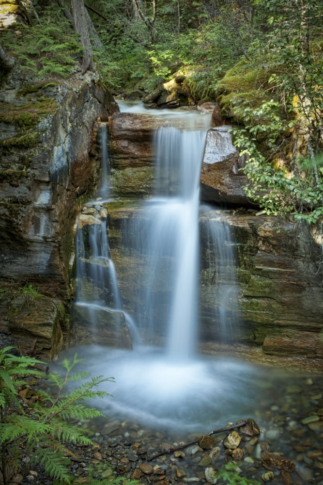 Posterazzi Silky Flow Of Waterfalls Rainbow Falls Mcbride British Columbia Canvas Art - Roberta Murray Design Pics (22 x 34)