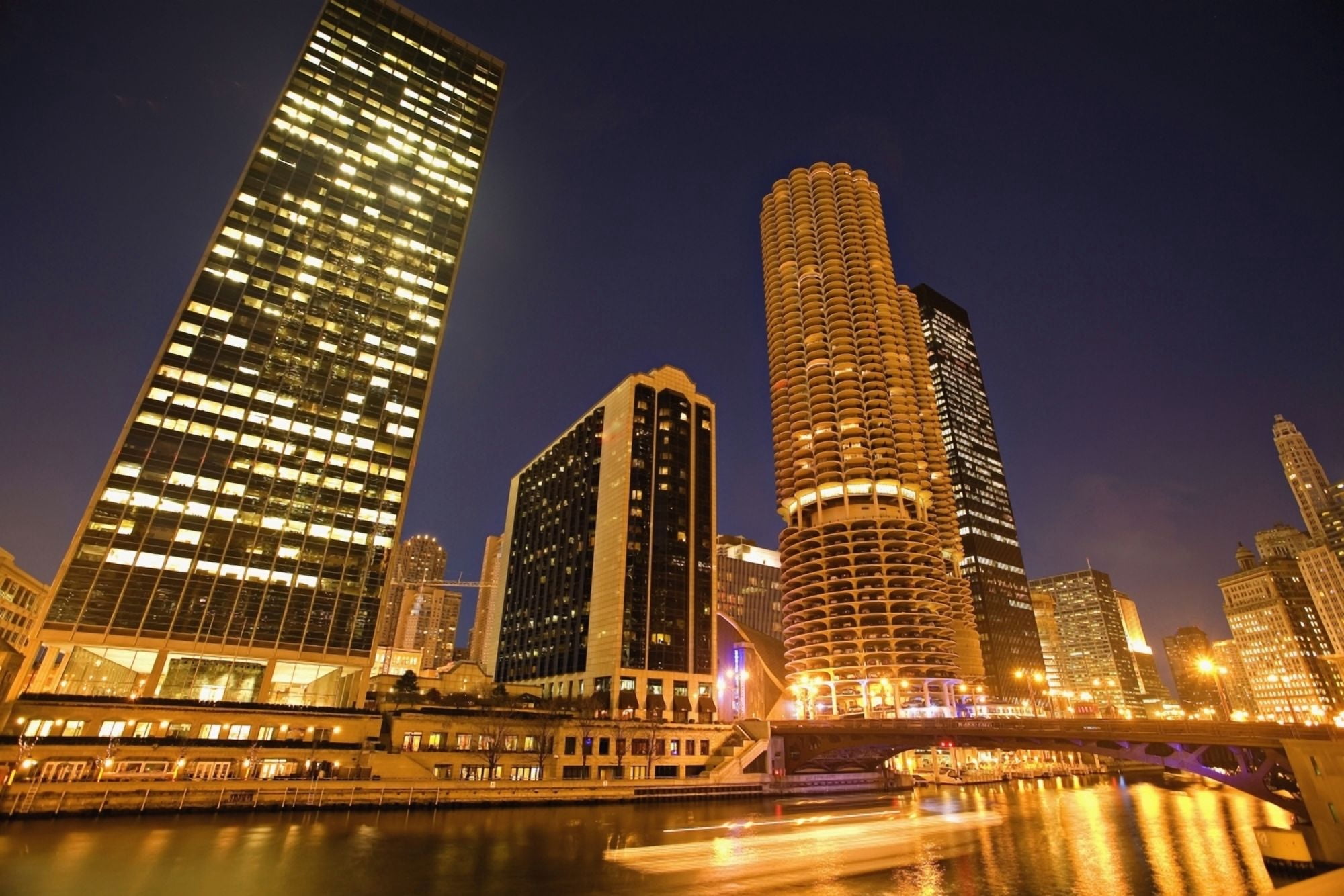 Posterazzi Skyscrapers Along Chicago River At Night Canvas Art - Kim Karpeles Design Pics (38 x 24)