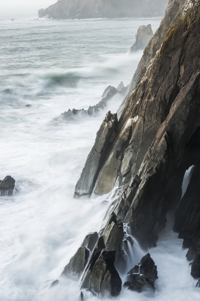 Posterazzi Surf breaks on the rocks Manzanita Oregon United States of America Canvas Art - Robert L Potts Design Pics (24 x 36)