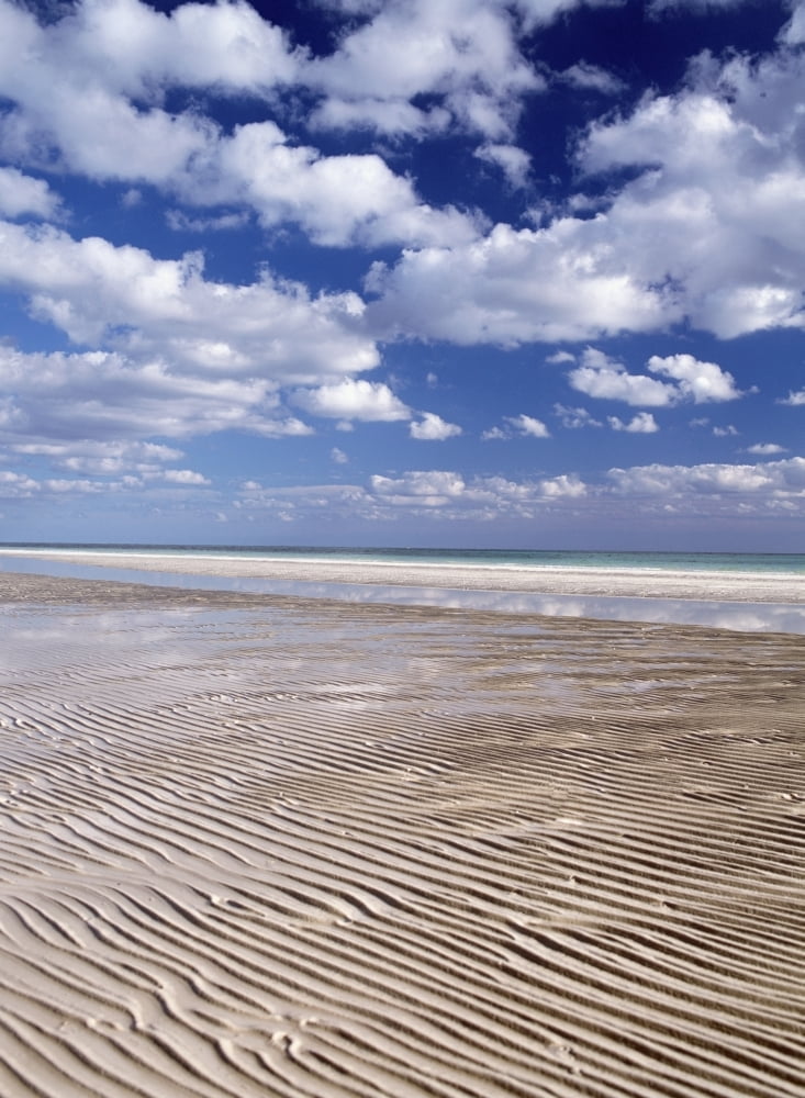 Posterazzi Textures In The Sand At Low Tide On The Beach Beside Lucayan National Park Canvas Art - Ian Cumming  Design Pics (24 x 32)