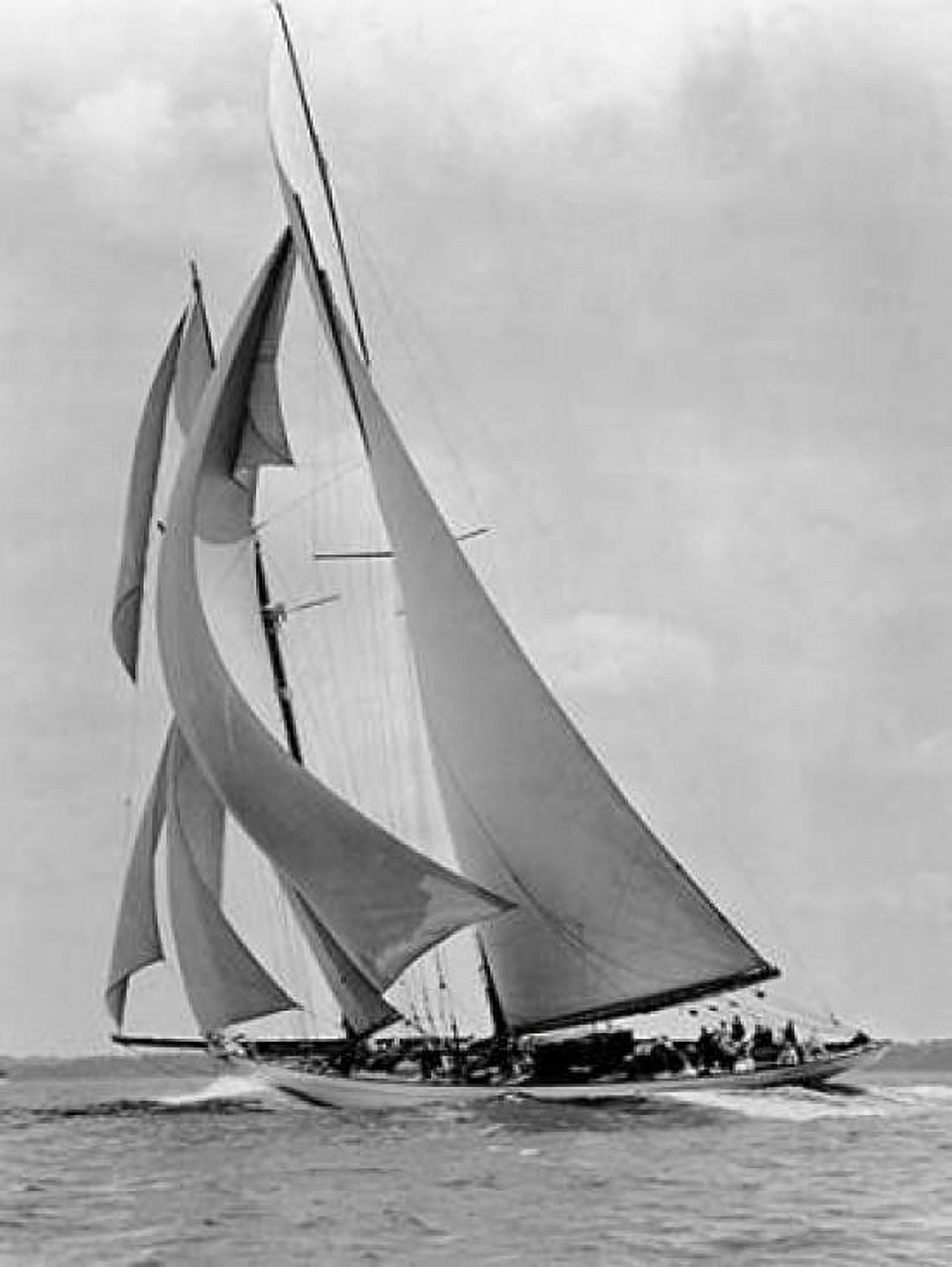 Posterazzi The Schooner Half Moon at Sail 1910s Canvas Art - Edwin Levick (22 x 28)