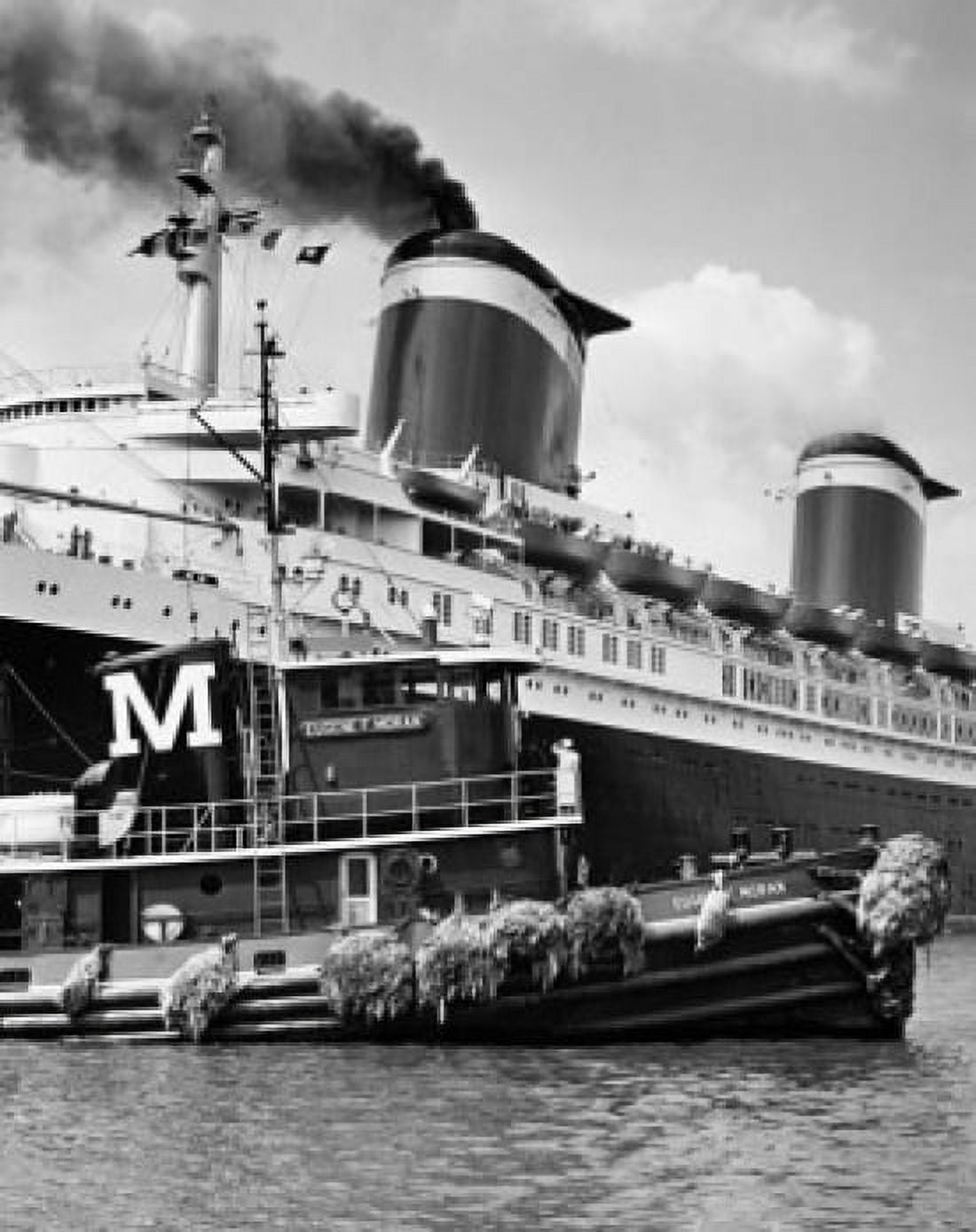 Posterazzi Tugboat in front of cruise ship SS United States Canvas Art - (24 x 36)