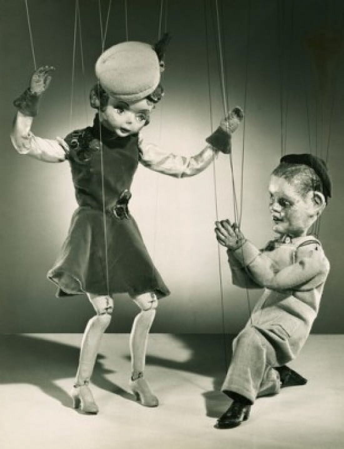 Posterazzi Two marionettes dancing Canvas Art -  (24 x 36)