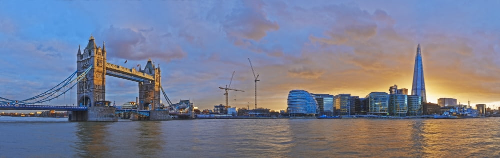 Posterazzi UK City Hall and Tower Bridge at sunset from River Thames London Panoramic view of Shard Canvas Art - Adrian Brockwell Design Pics (44 x 14)