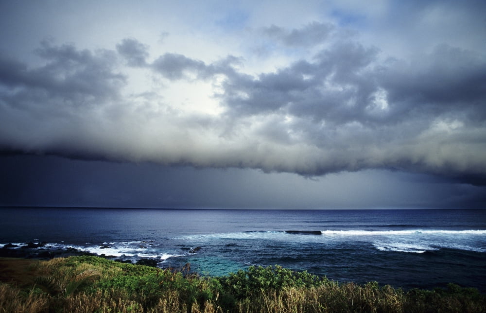 Posterazzi USA Hawaii Islands North Shore Maui Storm Front Clouds Overlooking Ocean From Hillside Canvas Art - Erik Aeder Design Pics (34 x 22)