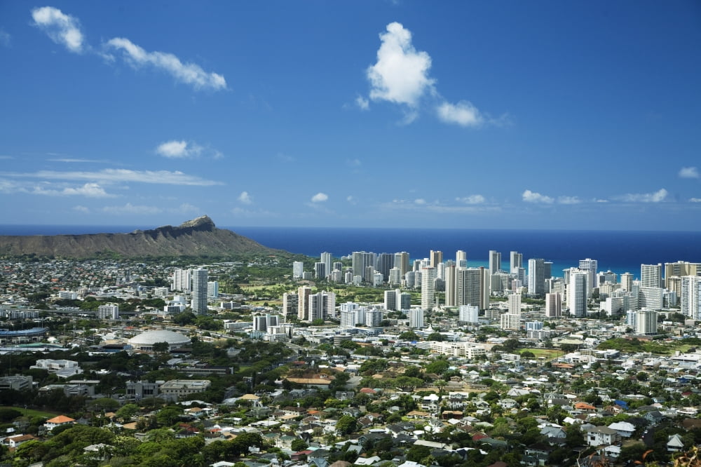 Posterazzi USA Hawaii Oahu Diamond Head And Waikiki From Tantalus Waikiki Canvas Art - Peter French  Design Pics (34 x 22)