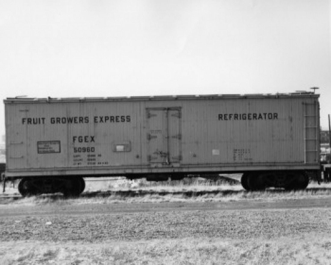 Posterazzi USA text on a refrigerated freight train Canvas Art - (24 x 36)