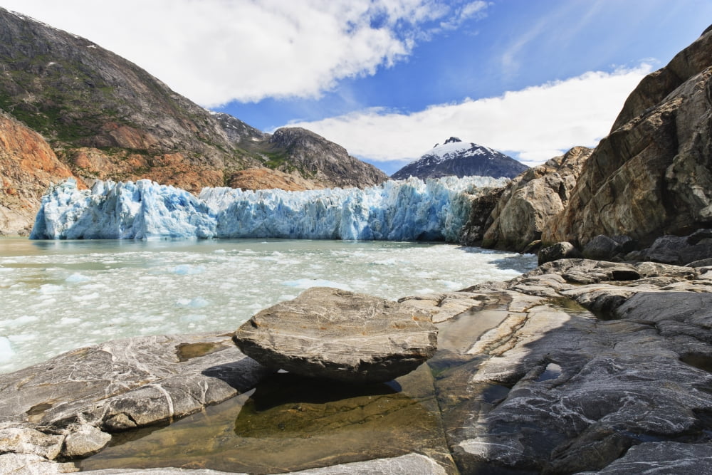 Posterazzi View Of Dawes Glacier From The Cliffs In Endicott Arm In The Inside Passage Alaska Canvas Art - Ray Bulson Design Pics (36 x 24)