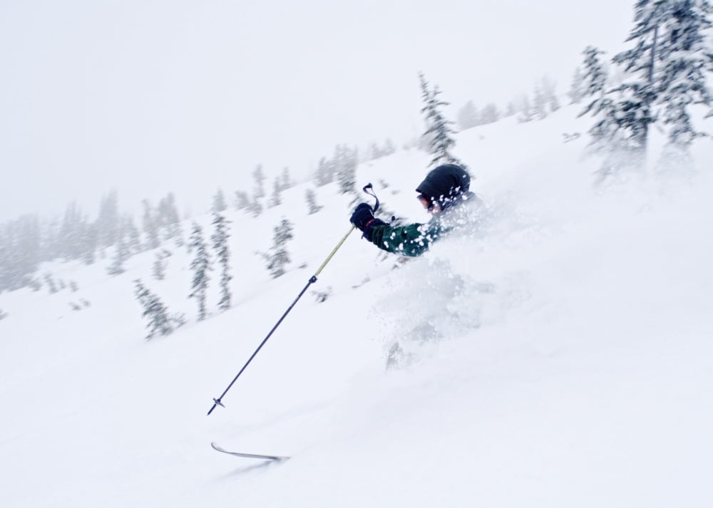 Posterazzi Wallawa Mountains Oregon Usa Downhill Skier Canvas Art - Dan Sherwood Design Pics (36 x 24)