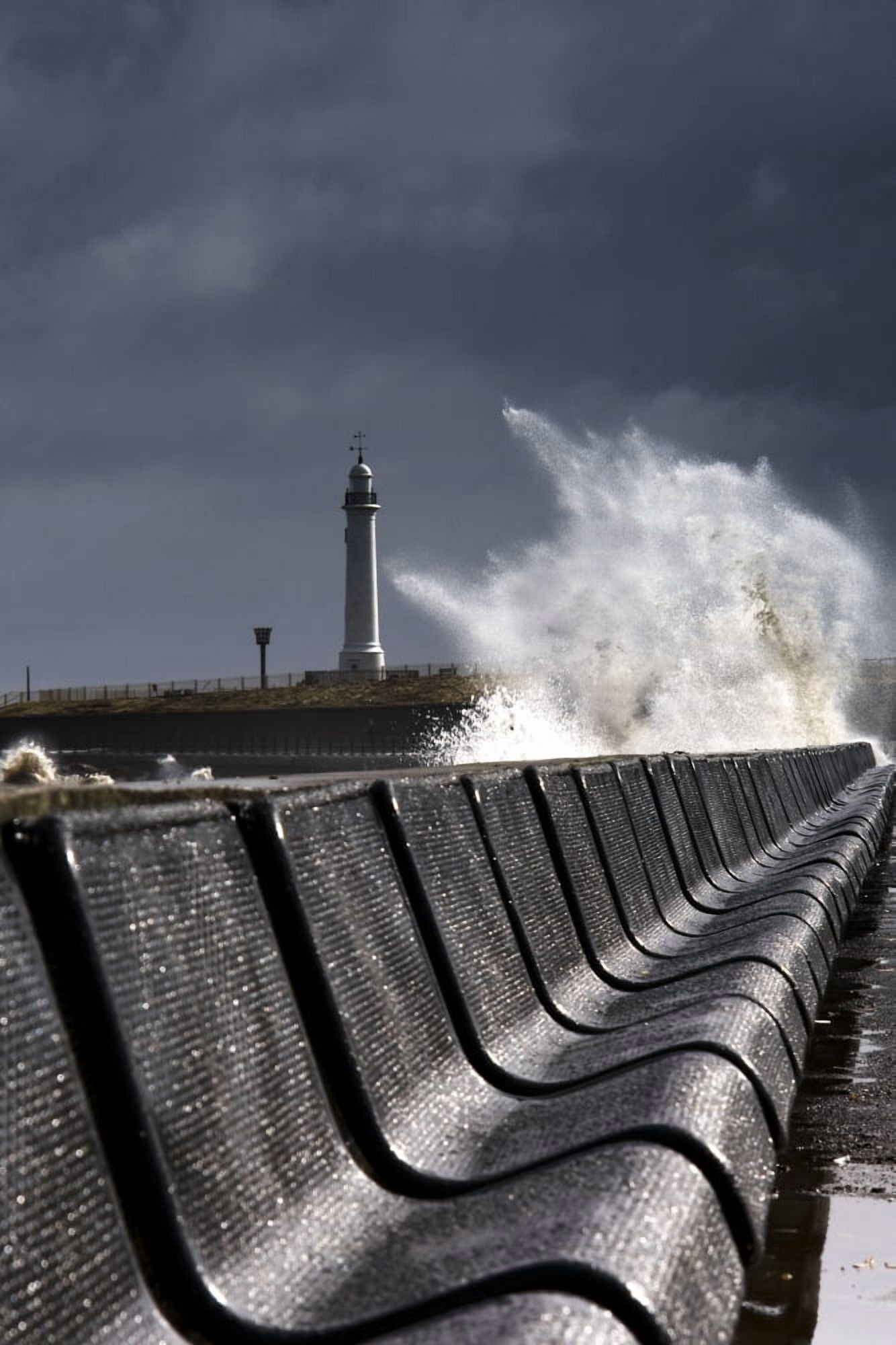 Posterazzi Waves Crushing Against Barrier Sunderland Tyne And Wear England Canvas Art - John Short  Design Pics (22 x 34)