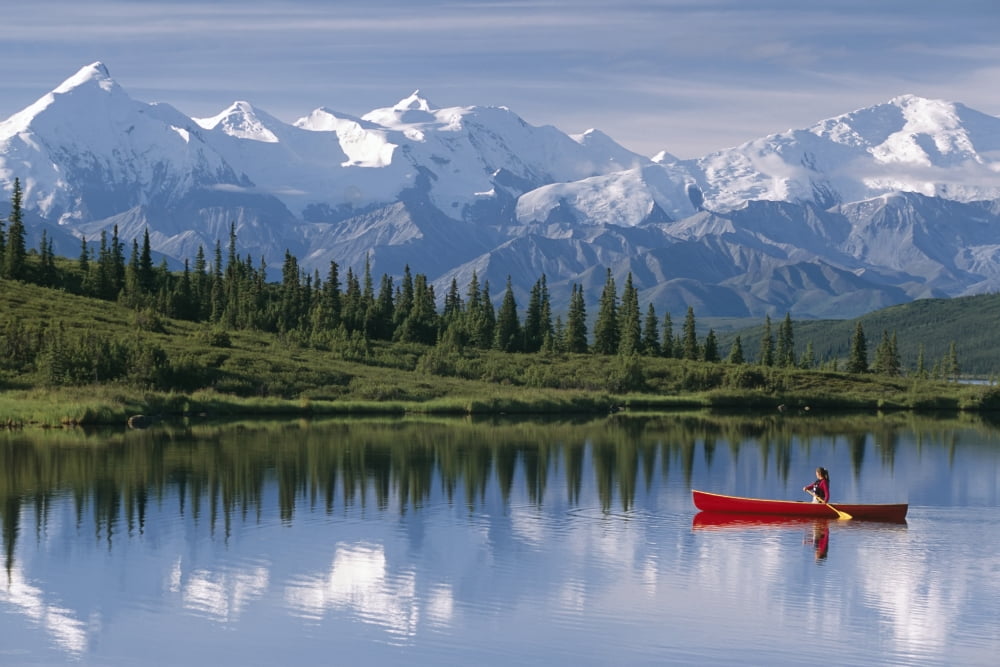 Posterazzi Woman Canoeing In Wonder Lake Alaska Range Dnp Canvas Art - Michael DeYoung Design Pics (34 x 22)