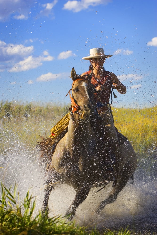Posterazzi Woman Riding A Horse Canvas Art - Richard Wear Design Pics (22 x 34)