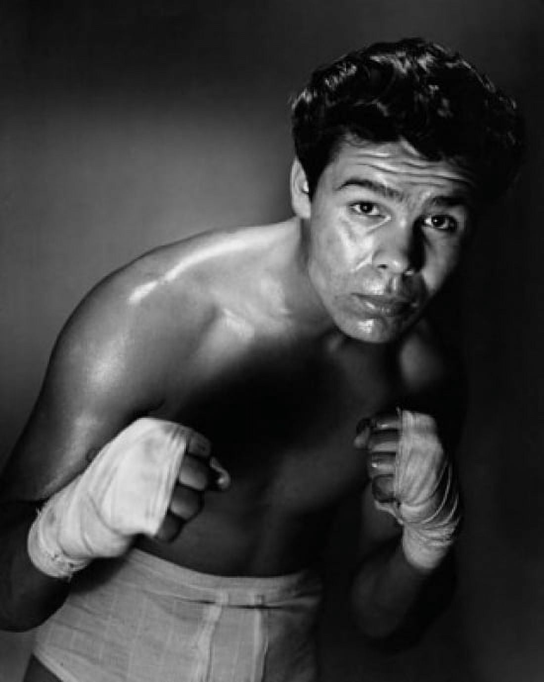 Posterazzi Young adult man in a fighting stance Canvas Art - (24 x 36)