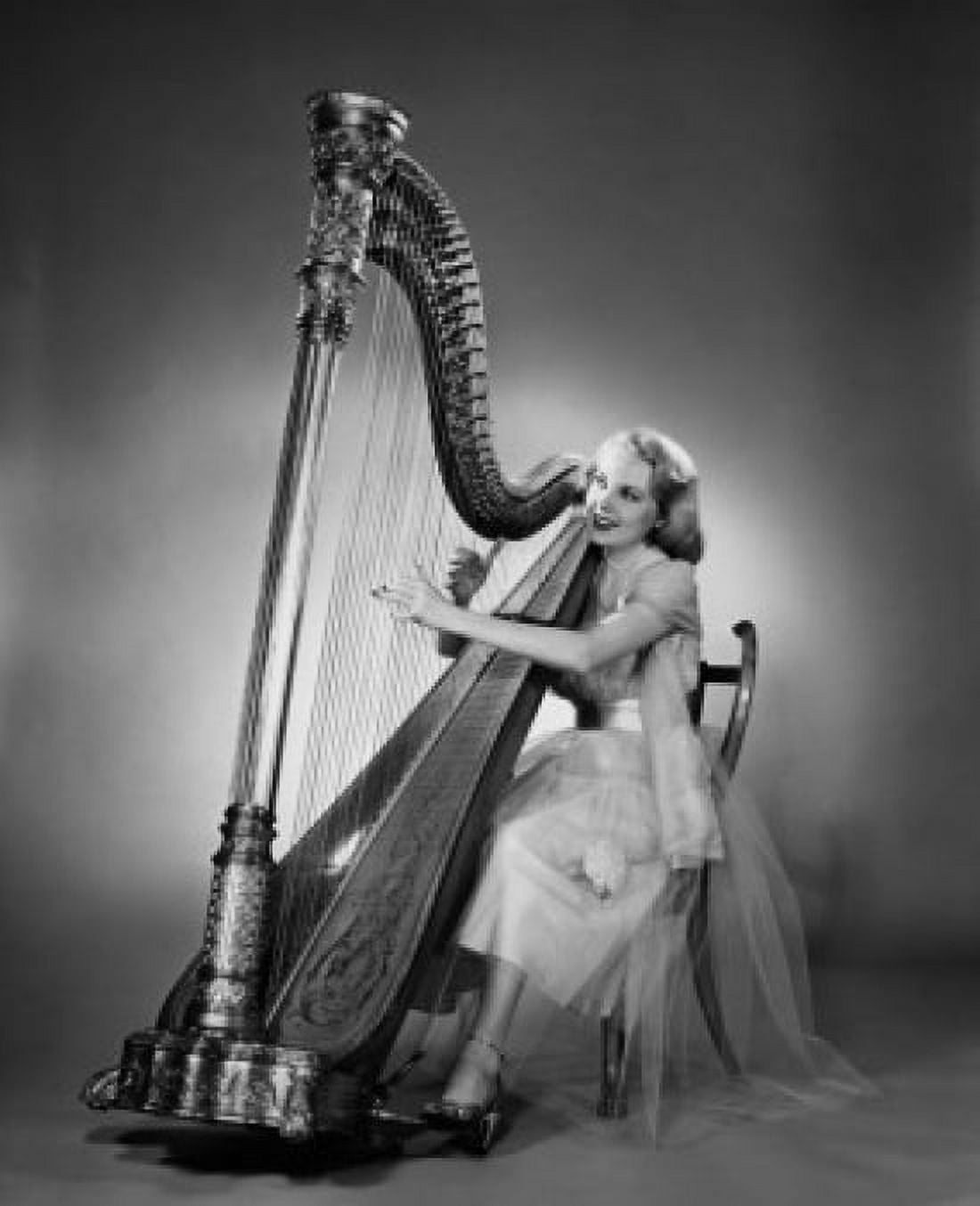 Posterazzi Young woman playing a harp Canvas Art - (24 x 36)