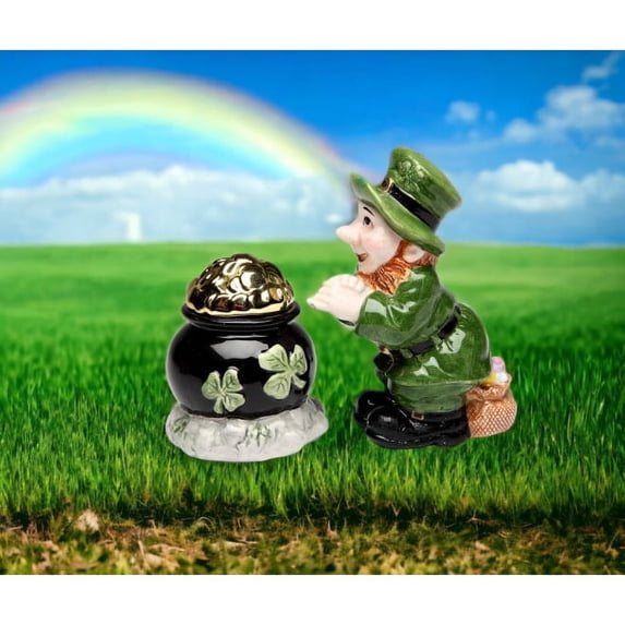 Pot of Gold Leprechaun Salt and Pepper Shakers Irish