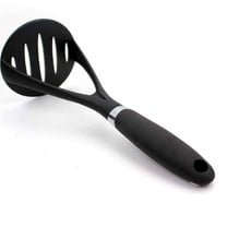 Potato Masher, Plastic Potato Masher, Vegetable Masher, Sturdy and Heat Resistant, Safe for Non-Stick Cookware, Soft Grip Kitchen Gadget, Black