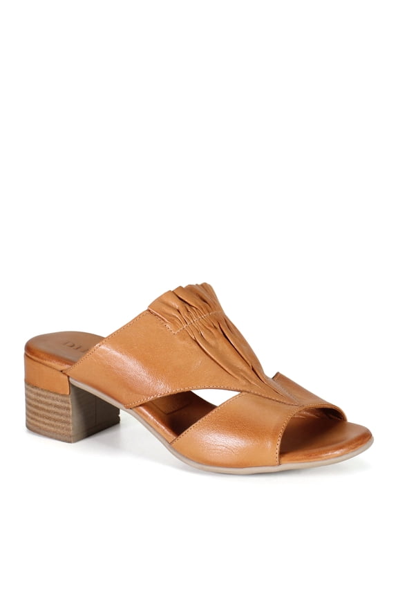 True Women's Potter Ee Leather Ruffle Heel (Coconut, 10/41EU)