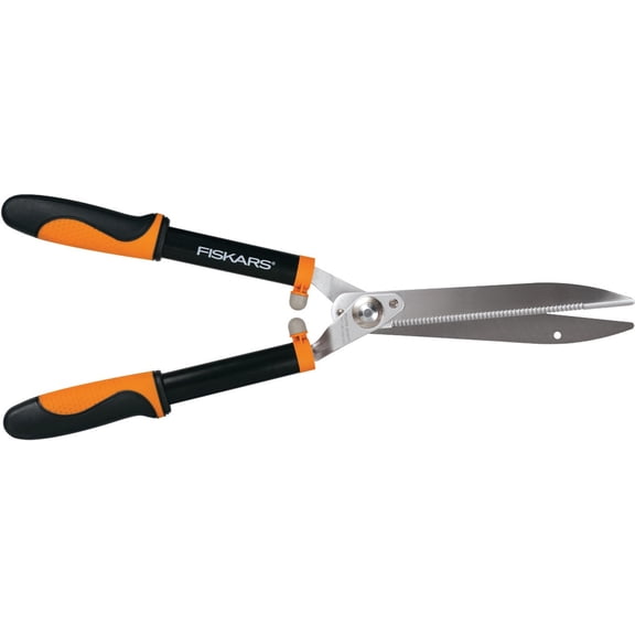 Fiskars 23-Inch Power-Lever Hedge Shears, Self-Sharpening Precision-Ground Steel Blades, For Trimming/Shaping Hedges and Shrubs in Your Garden, Lawn and Yard Tools, Black/Orange
